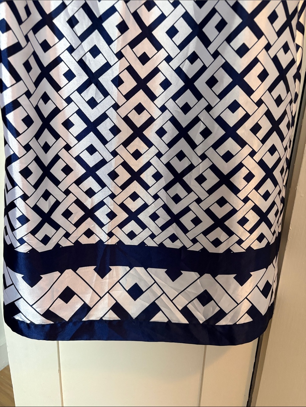 Geometric Print Short Sleeve Shift Dress - Navy & White - Picture 5 of 5